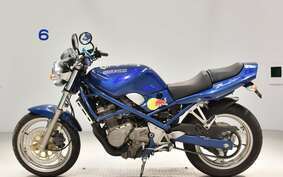 SUZUKI BANDIT 250 GJ74A