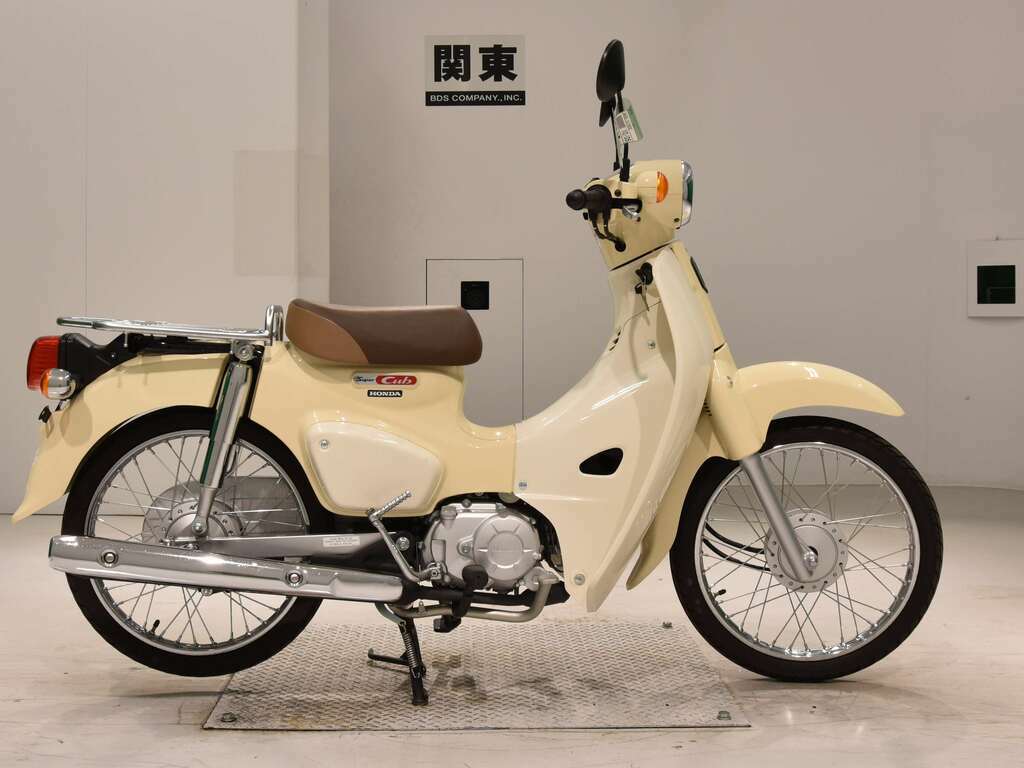 Honda super cub aa09