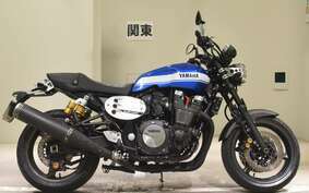 YAMAHA XJR1300 C 2016 RP19