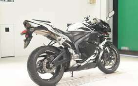 HONDA CBR600RR 2010