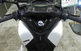 YAMAHA TRICITY 125 SE82J