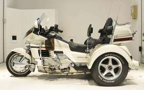 HONDA GL1500 GOLD WING TRIKE 2000