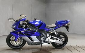 HONDA CBR1000RR 2004 SC57