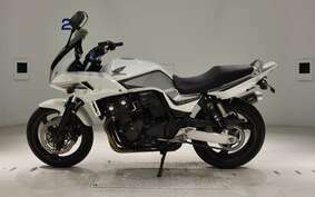 HONDA CB400 SUPER BOLDOR VTEC 2010 NC42