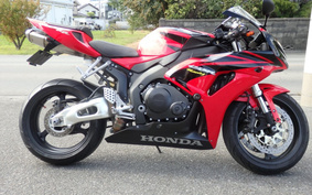 HONDA CBR1000RR 2006 SC57