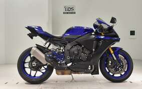 YAMAHA YZF-R1 2019