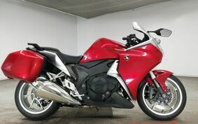 HONDA VFR1200F 2010 SC63