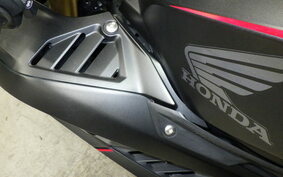 HONDA CBR250RR A MC51