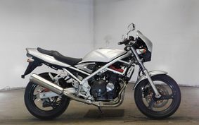 SUZUKI BANDIT 250 VZ GJ77A