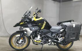 BMW R1250GS 2021 0M01