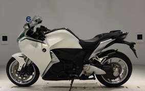 HONDA VFR1200F 2012 SC63