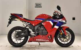 HONDA CBR600RR 2024 PC40