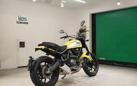 DUCATI SCRAMBLER ICON 2015