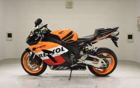 HONDA CBR1000RR 2004 SC57