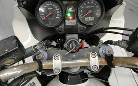 HONDA CB1300SB SUPER BOLDOR 2005 SC54