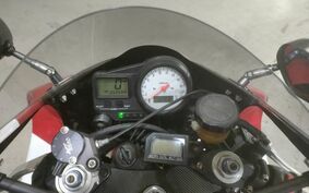 YAMAHA YZF-R6 1999 RJ03