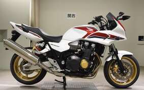 HONDA CB1300SB SUPER BOLDOR A 2013 SC54