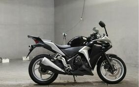 HONDA CBR250R MC41