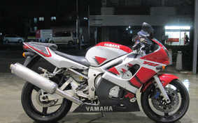 YAMAHA YZF-R6 1999 RJ03