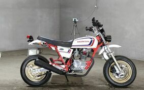 HONDA APE 100 HC07