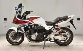 HONDA CB1300SB SUPER BOLDOR EP 2015 SC54