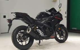 YAMAHA YZF-R25 RG10J