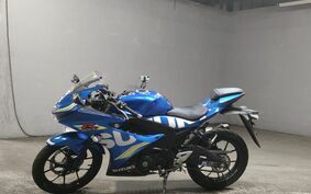 SUZUKI GSX-R125 DL33B