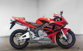 HONDA CBR600RR 2003 PC37