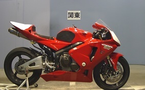 HONDA CBR600RR PC37