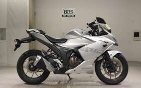 SUZUKI GIXXER 250 SF ED22B