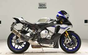 YAMAHA YZF-R1 M 2015