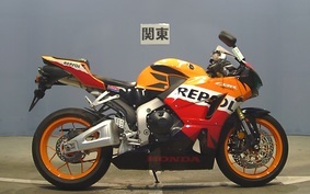 HONDA CBR600RR GEN 3 2015 PC40