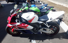 HONDA CBR1000RR 2004 SC57