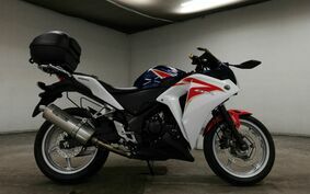 HONDA CBR250R MC41