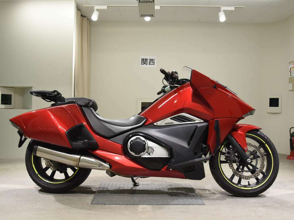 Honda nm4 02