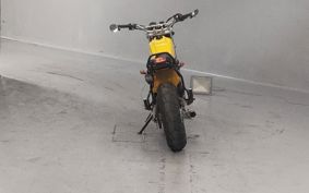 YAMAHA TW225 DG09J