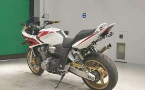 HONDA CB1300SB SUPER BOLDOR A 2005 SC54