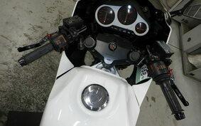 HONDA VT250FE MC08