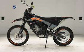 SCORPA 125SE-RS