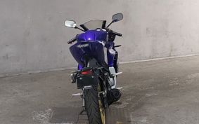YAMAHA YZF-R125 RE06
