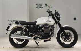 MOTO GUZZI V7 STONE 2013