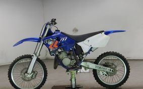 YAMAHA YZ125 CE05C