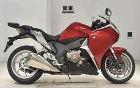 HONDA VFR1200F DCT 2010 SC63