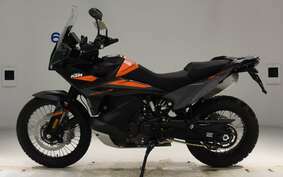 KTM 890 ADVENTURE	 2024