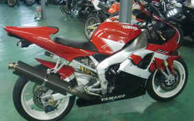 YAMAHA YZF-R1 2000 RN04