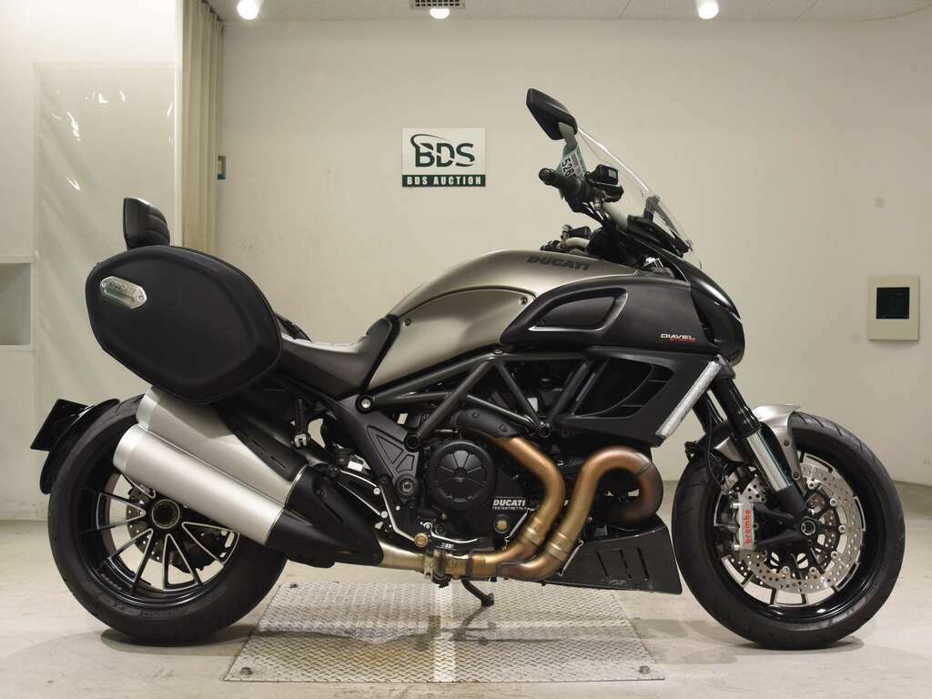 Ducati Diavel Draxter