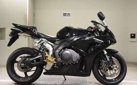 HONDA CBR1000RR 2006 SC57