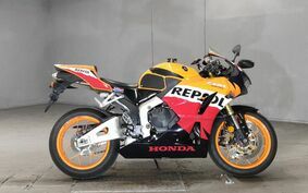 HONDA CBR600RR 2014 PC40