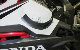 HONDA CBR250RR MC51