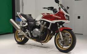 HONDA CB1300SB SUPER BOLDOR A 2005 SC54